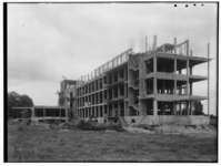 23745 FDSTORK-6789 Opname tijdens de bouw van het Koningin Juliana Ziekenhuis., 24-07-1952