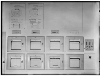 32293 FDSTORK-1404 Dieselmotoren. Meetpaneel. Philips Recorders en Disatach electronische tellen., 16-11-1960