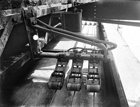 11948 FDHEEMAF001758 Walsstroomafnemers voor de brugkranen van de suikerfabriek Holland te Halfweg, 1920-10-01