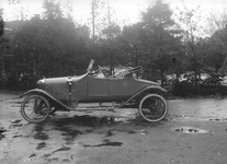 12296 FDHEEMAF000630 Oude personenauto, 1914-02-01