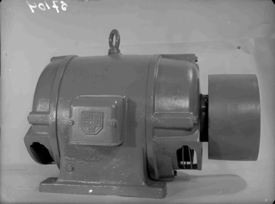 1903 FDHEEMAF057104 SKA-motor van het type NK 49, 1949-04-26