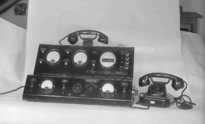 1920 FDHEEMAF057123 Beproevingstoestel voor de controle van complete telefoontoestellen, 1949-04-30
