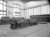 2341 FDHEEMAF054919 Overzicht machinekamer van Ten Cate te Almelo, 1939-12-01