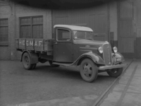 23988 FDHEEMAF3612023 Chevrolet vrachtwagen met kenteken E 4892 en opschrift HEEMAF , 1936-12-01