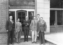 25961 FDHEEMAFF 302 Groepsfoto van zes personen, waaronder de heren Stapff en De Bruijn, 1937-03-01