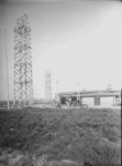 7499 FDHEEMAF032185 Zendgebouw en antennemasten van de PTT telegrafiezender voor Amerika in Kootwijk, 1930-09-27