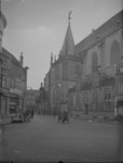 126 Zwolle: Opname van de Grote Kerk gezien vanuit de Voorstraat., 1936-01-24