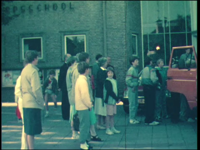 10340BB00464 Een film rond het schoolreisje van groep 8 in augustus 1985., 00-08-1985