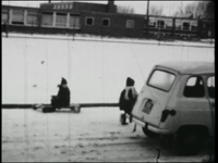 2189BB07495 Diverse korte familiefilmpjes uit de jaren '60/'70, van en door Jan Hogenhout, met uiteenlopende beelden ...