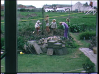 445BB06769 Privéfilm van de familie Staal met beelden van de zomer van 1970, ponywedstrijden bij een manege te Meppel, ...