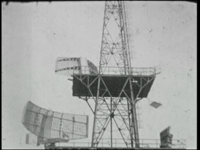 460BB06784 Een film met beelden van een Signaal-radar bij de marine te Den Helder.
