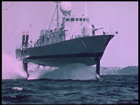 4922BB05762 De film behandelt het gebruik van een bewapende draagvleugelboot als patrouilleboot voor de ...