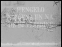 8964BB06740 Samenvatting:Tweede deel van een amateurfilm met beelden van gebeurtenissen in Hengelo tijdens en na de ...