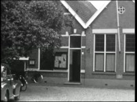 9812BB02178 Een zg. Adolfsfilm rondom het Twentse kerkdorp Saasveld in de gemeente Dinkelland, gemaakt in opdracht van ...