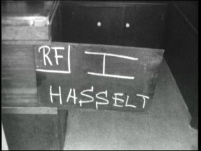 9977BB00424.02 Stadsfilm over Hasselt in 1970. Diverse personen worden in hun dagelijkse bezigheden gevolgd. Tussendoor ...