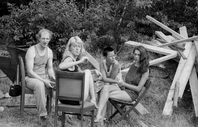 3789 FDUITERWIJK-002083 met oa Willem Damming, Betty Hulsebosch, Jeanette Adams en Heleen Bette, 17-08-1987