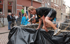 4092 DBUITERWIJK-001487 Mud Run in de Binnenstad, 2013-04-14