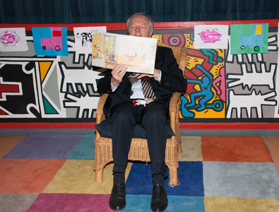 6520 Burgemeester Henk Jan Meyer las de kinderen voor, 21-01-2015