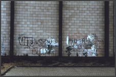 25002 DIA000499 Diverse graffiti in de (binnen)stad van Zwolle., 1987-00-00
