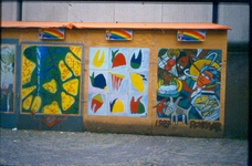 25011 DIA000508 Graffiti bij C&A in de Broerenstraat op een bouwschutting, 1987-00-00