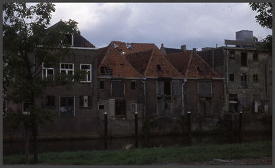 835 DIA022178 Thorbeckegracht, Van der Helms Tabak., 00-09-1979