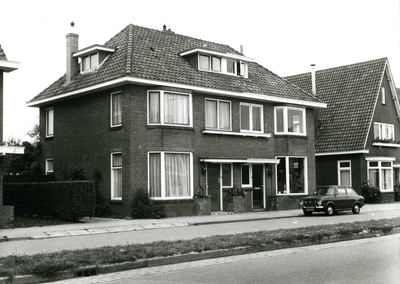 10206 FD009952 Nieuwe Deventerweg 74-72., 1975