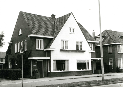 10207 FD009953 Nieuwe Deventerweg 78-76., 1975