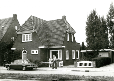10209 FD009955 Nieuwe Deventerweg 84., 1975
