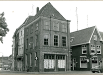 1584 FD012328 Rodetorenplein/Waterstraat /Nieuwstraat. Links de Buitenkant., 1988