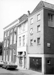 18129 FD015420 Voorstraat 32a, noordzijde/Melkmarktstraat., 1972