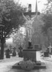 1824 FD001132 De R.K. begraafplaats aan de Bisschop Willebrandlaan; vroeger geheten de Middelweg in de wijk Diezerpoort ...