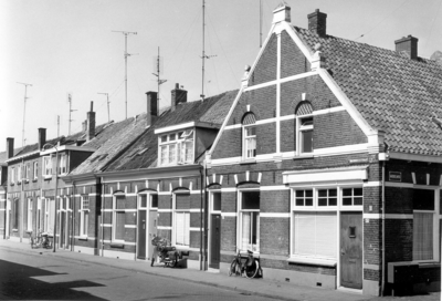 21072 FD015696-01 Warmoesstraat 81-83/Middelweg., 1973