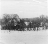 21136 FD016778 Boerderij Damman aan de Marsweg, in de sneeuw, gezien vanuit Fuchsiastraat 26, 1958-1963, 00-00-1958 - ...