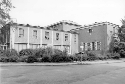 22286 FD016844 Zeven Alleetjes 1: gebouw van de Electriciteitsmaatschappij N.V. IJsselcentrale., 1990