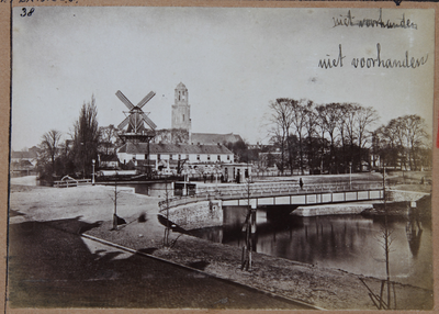 23082 _0019 Opname van de Keersluisbrug tussen de Willemsvaart en de stadsgracht in Zwolle met op de achtergrond de ...