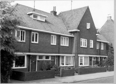 2326 FD015229 Vermeerstraat 49-51-53-55., 1973