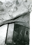 2716 FD011556 Praubstraat 4: kelder met gewelfde bogen, uit het noordoosten., 1985