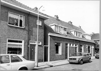 3410 FD013254 Seringenstraat 14 t/m 20, vanaf de Hortensiastraat. , 1979