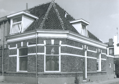 346 FD006472 Van Ittersumstraat/Deventerstraatweg 1., 1978