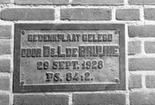 3467 FD014583 Thorbeckegracht 37: gevelsteen Christelijk Gereformeerde kerk gedenkplaat gelegd door ds. L. de Bruijne ...