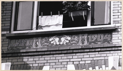 3859 FD011626 Prins Hendrikstraat 17: Jugendstil tegeltableau anno 1904 ., 1990