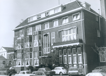 3991 FD013974 Terborchstraat met zijgevel van Hotel van Gijtenbeek aan de hoek van het Stationsplein, 1974., 00-00-1974