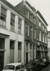 4678 FD001277 Woning aan de Bloemendalstraat in het centrum van Zwolle. Lange tijd was het architectenbureau er ...