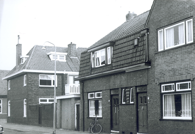 480 FD006583 Jan Tooropstraat 1-3, zuidzijde., 1977