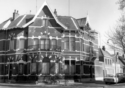 5185 FD014708 Tuinstraat 1/Zuiderkerkstraat., 1974