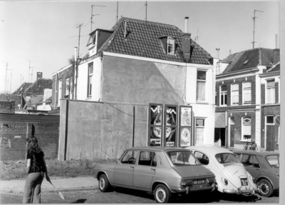 5765 FD014736 Tuinstraat/van Karnebeekstraat gezien naar het noordoosten. , 1974