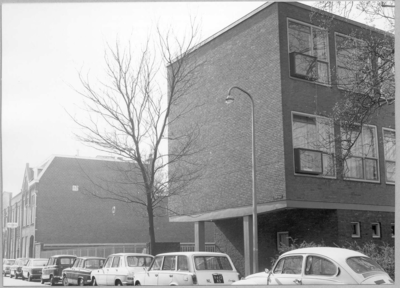 5766 FD014737 Tuinstraat gezien uit de Zeven Alleetjes., 1974
