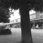 6497 FD002084-02 Campherbeeklaan in Berkum: winkelcentrum., 1978