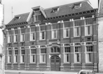 7552 FD000188 Aplein 7 met Sint-Michaëlschool (1951-1993), 1972.Vanaf 1907 tot 1951 de Sint-Jozefschool geheten. ...