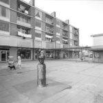 7594 FD000907-02 Beethovenlaan: winkelcentrum in Holtenbroek.., 1978